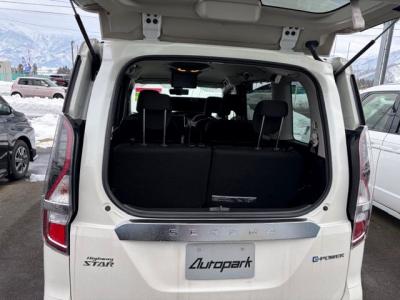 �Z���i���|�o�n�v�d�q�@�V�����Îԁ@R1�N8����ϲ��݂��Č���^�ɡ1.2L�ݼ�݂Ŕ��d���100��Ӱ���쓮��R���26.2km/L�ʲ������V�ɂ́��ٴ�ہ�����߲ۯ�(ڰ�ް�ٰ��)�����ذ��LEDͯ��ײā������ݽ��ذ��Ľײ���ޱ�����ؼު��ٰ��װ���t�����߼�݂́�10�������پ��TV���د���޳����������è�߯�A(�׳����ޭ�������ر�ݽ�Ű)��16�����Ё�ETC�t���B