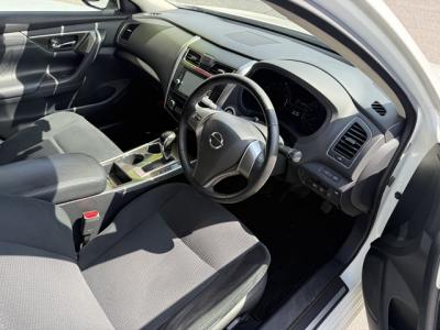 �e�B�A�i�@�V�����Îԁ@3��ڂ�2.5L�ݼ�݂�CVT�ŗ͋������ᑬ�ٸ�ɔR���14.4km/L�Ɍ��㡑����́��ϰ�ުݼ���ڰ����ٰ��C��C�Ű������ȵ���ݕt��ܰ��ā�����ײā�16��Ё�P��׽����÷�&�߯�����Ăق���߼�݂́���ذ����پ��TV&�ޯ���ׂȂǂ��t���Ă��܂�!