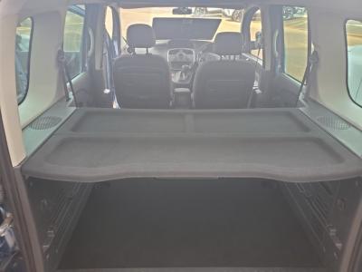 �J���O�[�@�V�����Îԁ@���I�ȴ���ر�Ƒ�z����հè�è��ŁA���{���ɰ�Ԕ̔���5�����߂�ݸް�1.2L�������޴ݼ�݂��ޭ�ٸׯ�6��AT�𓋍ڡ�����́����AC����ڽ�������ײ���ޱ���ٰ�޺��۰ف��ω��J���ޯ��ޱ�ق���߼�݂́��t���