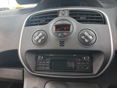 �J���O�[�@�V�����Îԁ@���I�ȴ���ر�Ƒ�z����հè�è��ŁA���{���ɰ�Ԕ̔���5�����߂�ݸް�1.2L�������޴ݼ�݂��ޭ�ٸׯ�6��AT�𓋍ڡ�����́����AC����ڽ�������ײ���ޱ���ٰ�޺��۰ف��ω��J���ޯ��ޱ�ق���߼�݂́��t���