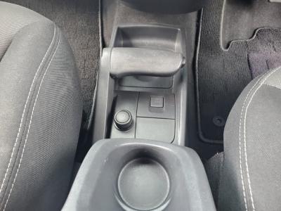 �J���O�[�@�V�����Îԁ@���I�ȴ���ر�Ƒ�z����հè�è��ŁA���{���ɰ�Ԕ̔���5�����߂�ݸް�1.2L�������޴ݼ�݂��ޭ�ٸׯ�6��AT�𓋍ڡ�����́����AC����ڽ�������ײ���ޱ���ٰ�޺��۰ف��ω��J���ޯ��ޱ�ق���߼�݂́��t���