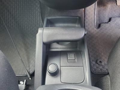 �J���O�[�@�V�����Îԁ@���I�ȴ���ر�Ƒ�z����հè�è��Ť���{���ɰ�̔��Ԃ�5�����߂�ݸް�1.2L�������޴ݼ�݂��ޭ�ٸׯ���6��AT������́������ײ���ޱ���ٰ�޺��۰ف��ω��J���ޯ��ޱ�ق���߼�݂́���ذ����پ��TV���ޯ���ׁ�ETC�Ȃǂ��t���Ă��܂�!