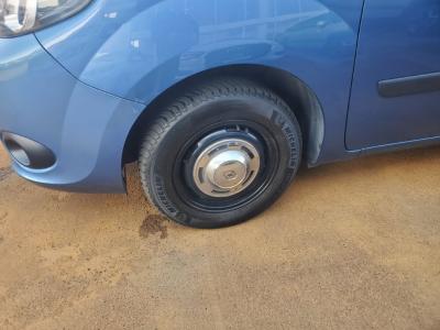 �J���O�[�@�V�����Îԁ@���I�ȴ���ر�Ƒ�z����հè�è��Ť���{���ɰ�̔��Ԃ�5�����߂�ݸް�1.2L�������޴ݼ�݂��ޭ�ٸׯ���6��AT������́������ײ���ޱ���ٰ�޺��۰ف��ω��J���ޯ��ޱ�ق���߼�݂́���ذ����پ��TV���ޯ���ׁ�ETC�Ȃǂ��t���Ă��܂�!