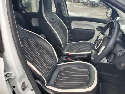 �g�D�C���S�@�V�����Îԁ@R6�N11���Ŕ̔��I����󏭂ȷ���޽TOP������STOP�t900cc���޴ݼ�݂�6��AT�𓋍ڂ���R���WLTC17.4km/L��J������¸�݂́��d������޽į�����١�����́���ڽ����Ĵ��݁��ٰ��C�����˰����16�����Ё�̫�ށ��ި���ڲ���ި����ޯ���ׁ���޳�ʰ���ޯ��Ű�����޴��ޯ�ށ���ײ�޼���׽��ETC�Ȃǡ
