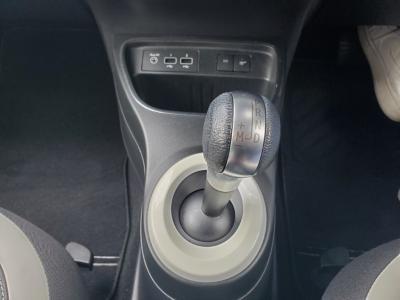 �g�D�C���S�@�V�����Îԁ@R6�N11���Ŕ̔��I����󏭂ȷ���޽TOP������STOP�t900cc���޴ݼ�݂�6��AT�𓋍ڂ���R���WLTC17.4km/L��J������¸�݂́��d������޽į�����١�����́���ڽ����Ĵ��݁��ٰ��C�����˰����16�����Ё�̫�ށ��ި���ڲ���ި����ޯ���ׁ���޳�ʰ���ޯ��Ű�����޴��ޯ�ށ���ײ�޼���׽��ETC�Ȃǡ
