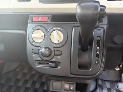 Ag@VÎԁ@8ڱĂ͐60kgyʉݸSTOPCVTƴނ̗̍pȂǂŤ޿ݎNo.1̒R37.0km/LéڽABSESPh~^]ȼ˰ق߼݂́CD߂ȂǂtĂ܂!