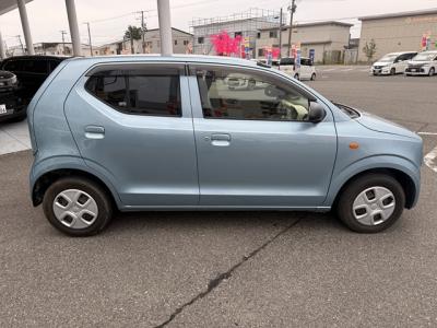 �A���g�@�V�����Îԁ@8��ڱ�Ă͐����60kg���y�ʉ�������ݸ�STOP��CVT�ƴ�����ނ̗̍p�ȂǂŤ4WD�ł���R��33.2km/L��������e�́���ڽ��ABS��ESP������h�~��4WD�Ԃ����́����ļ��˰������ܲ�߰�ق���߼�݂́�ڰ�ް��ڰ���߰ā�CD���߁�ETC���t���Ă��܂��B