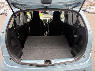 �A���g�@�V�����Îԁ@8��ڱ�Ă͐����60kg���y�ʉ�������ݸ�STOP��CVT�ƴ�����ނ̗̍p�ȂǂŤ4WD�ł���R��33.2km/L��������e�́���ڽ��ABS��ESP������h�~��4WD�Ԃ����́����ļ��˰������ܲ�߰�ق���߼�݂́�ڰ�ް��ڰ���߰ā�CD���߁�ETC���t���Ă��܂��B