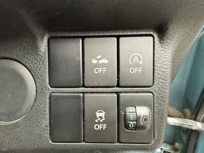 �A���g�@�V�����Îԁ@8��ڱ�Ă͐����60kg���y�ʉ�������ݸ�STOP��CVT�ƴ�����ނ̗̍p�ȂǂŤ4WD�ł���R��33.2km/L��������e�́���ڽ��ABS��ESP������h�~��4WD�Ԃ����́����ļ��˰������ܲ�߰�ق���߼�݂́�ڰ�ް��ڰ���߰ā�CD���߁�ETC���t���Ă��܂��B