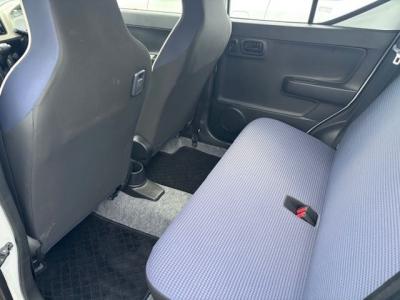 �A���g�@�V�����Îԁ@8��ڱ�Ă͐����60kg���y�ʉ�������ݸ�STOP��CVT�ƴ�����ނ̗̍p�ȂǂŤ4WD�ł���R��33.2km/L��������e�́���ڽ��ABS��ESP������h�~��4WD�Ԃ����́����ļ��˰������ܲ�߰�ق���߼�݂́�ڰ�ް��ڰ���߰ā�CD���߂��t���Ă��܂��B