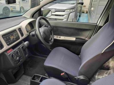 Ag@VÎԁ@8ڱĂ͐60kgyʉݸSTOPCVTƴނ̗̍pȂǂŤ4WDłR33.2km/LéڽABSESPh~4WDԂ́ļ˰ܲ߰ق߼݂́ڰްڰ߰āCD߂tĂ܂B