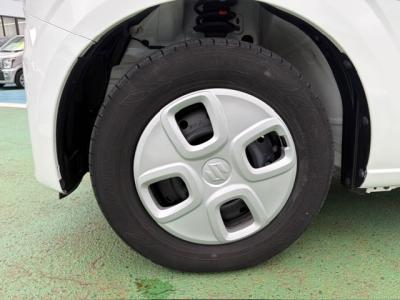 Ag@VÎԁ@8ڱĂ͐60kgyʉݸSTOPCVTƴނ̗̍pȂǂŤ4WDłR33.2km/LéڽABSESPh~4WDԂ́ļ˰ܲ߰ق߼݂́ڰްڰ߰āCD߁ETCںtĂ܂BsȂ10000km!