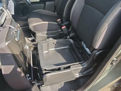 �N���X�r�[�@�V�����Îԁ@1L���޴ݼ�݂�6��AT��ϲ���ʲ��د�ނŔR��20.6km/L!�ŏ㋉��ڰ�ނő����́��ޭ�پݻ���ڰ���߰�(ڰ�ް��ڰ��ڰ�ް�ٰ��C)��LEDͯ��ײā����ذ&�߯�����ā���Ĵ��݁�����ټ�ā�F���˰����16�����Ђ��t���Ă��܂�!