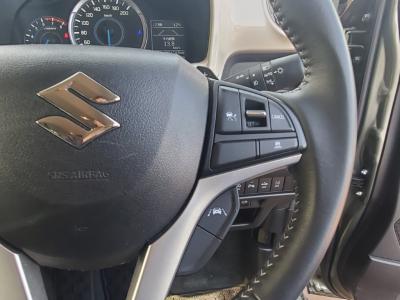 �N���X�r�[�@�V�����Îԁ@1L���޴ݼ�݂�6��AT��ϲ���ʲ��د�ނŔR��20.6km/L!�ŏ㋉��ڰ�ނő����́��ޭ�پݻ���ڰ���߰�(ڰ�ް��ڰ��ڰ�ް�ٰ��C)��LEDͯ��ײā����ذ&�߯�����ā���Ĵ��݁�����ټ�ā�F���˰����16�����Ђ��t���Ă��܂�!