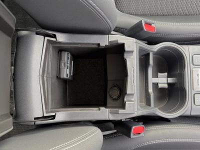 �t�H���X�^�[�@�V�����Îԁ@H30�N����������ݼޡ�V�݂�ʲ��د�����ق�2L�ݼ�݂�Ӱ����CVT�ŔR���WLTC14.0km/L������́������(ڰ�ް��ڰ��ڰ�ް�ٰ��C)��LEDͯ��ײā�18�����Ё�F��ܰ���&˰���ق���߼�݂́�8�������پ��TV&�ޯ���ׁ���ܰ�ޯ��ޱ��ETC�Ȃǂ��t���Ă��܂�!