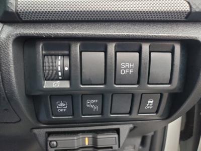 �t�H���X�^�[�@�V�����Îԁ@H30�N����������ݼޡ�V�݂�ʲ��د�����ق�2L�ݼ�݂�Ӱ����CVT�ŔR���WLTC14.0km/L������́������(ڰ�ް��ڰ��ڰ�ް�ٰ��C)��LEDͯ��ײā�18�����Ё�F��ܰ���&˰���ق���߼�݂́�8�������پ��TV&�ޯ���ׁ�ETC�Ȃǂ��t���Ă��܂�!