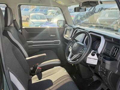 �n�X���[�@�V�����Îԁ@�ŏ㋉��ڰ�ނ�X����4WD!ϲ���ʲ��د�ނ�CVT�ŔR���WLTC20.8km/L������́���޷���è��߰�(ڰ�ް��ڰ���O��딭�i�h�~)��LEDͯ��ײ�&̫�ށ����ļ��˰����6��߰�������ذ&�߯�����ā����AC��15�����Ђق���߼�݂́�9�������پ��TV���S����������ׂȂǂ��t���Ă��܂�!