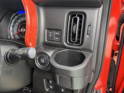 �n�X���[�@�V�����Îԁ@R2�N��������ݼނ���2���ʽװ!�V�^CVT��ϲ���ʲ��د�ނ��̗p���R���WLTC23.4km/L��㋉��ڰ��X�ɂ́���޷���è��߰�(ڰ�ް��ڰ�)��LEDͯ��ײ�&̫�ށ����ļ��˰����15�����Ё�6��߰�������ذ&�߯�����ā����AC�ق���߼�݂́���ذ����پ��TV&�ޯ���ׁ�ETC���t���Ă��܂��