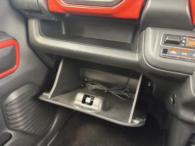 �n�X���[�@�V�����Îԁ@R2�N��������ݼނ���2���ʽװ!�V�^CVT��ϲ���ʲ��د�ނ��̗p���R���WLTC23.4km/L��㋉��ڰ��X�ɂ́���޷���è��߰�(ڰ�ް��ڰ�)��LEDͯ��ײ�&̫�ށ����ļ��˰����15�����Ё�6��߰�������ذ&�߯�����ā����AC�ق���߼�݂́���ذ����پ��TV&�ޯ���ׁ�ETC���t���Ă��܂��