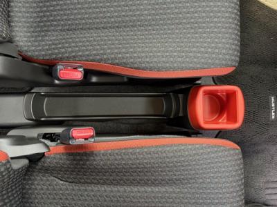 �n�X���[�@�V�����Îԁ@R2�N��������ݼނ���2���ʽװ!�V�^CVT��ϲ���ʲ��د�ނ��̗p���R���WLTC23.4km/L��㋉��ڰ��X�ɂ́���޷���è��߰�(ڰ�ް��ڰ�)��LEDͯ��ײ�&̫�ށ����ļ��˰����15�����Ё�6��߰�������ذ&�߯�����ā����AC�ق���߼�݂́���ذ����پ��TV&�ޯ���ׁ�ETC���t���Ă��܂��