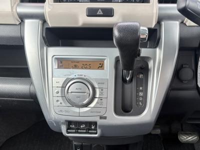 �n�X���[�@�V�����Îԁ@�۽���ް���قő�˯�!CVT�Ʊ����STOP�ŔR���30.4km/L�X�ɑւ��㋉��ڰ�ނ�J�ɂ́��ޭ�ٶ����ڰ���߰ā��ި������ײā�LED̫�ށ����ذ&�߯�����������Ĵ��݁����ļ��˰����˰���ޱ�װ��ESP������h�~�����E�Ɨ��ײ���Լ�ĂȂǂ̂ق���߼�݂́���ذ���1���TV&�ޯ���ׁ�ETC���t���Ă��܂��