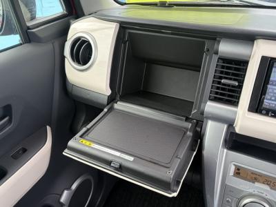 �n�X���[�@�V�����Îԁ@�۽���ް���قő�˯�!CVT�Ʊ����STOP�ŔR���30.4km/L�X�ɑւ��㋉��ڰ�ނ�J�ɂ́��ޭ�ٶ����ڰ���߰ā��ި������ײā�LED̫�ށ����ذ&�߯�����������Ĵ��݁����ļ��˰����˰���ޱ�װ��ESP������h�~�����E�Ɨ��ײ���Լ�ĂȂǂ̂ق���߼�݂́���ذ���1���TV&�ޯ���ׁ�ETC���t���Ă��܂��