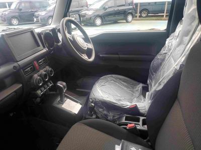 �W���j�[�@�V�����Îԁ@���ϑ��@�t���{�i�y�۶݂̼��ư�R3�N10����ϲ��݂��ā������STOP���t���R���WLTC14.3km/L�Ɍ��㡍ŏ㋉��ڰ�ނŁ���޷���è��߰�(ڰ�ް��ڰ�)��LEDͯ��ײ�&̫�ށ����AC��16�����Ё����ذ&�߯�����ā��ٰ��C�����ļ��˰���Ȃǂ��t���Ă��܂��