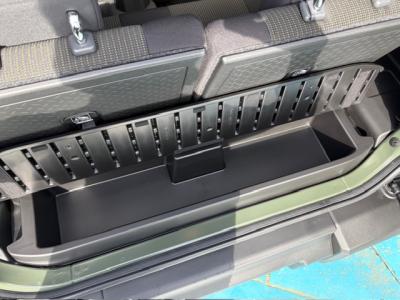 �W���j�[�@�V�����Îԁ@���ϑ��@�t���{�i�y�۶݂̼��ư�R3�N10����ϲ��݂��ā������STOP���t���R���WLTC14.3km/L�Ɍ��㡍ŏ㋉��ڰ�ނŁ���޷���è��߰�(ڰ�ް��ڰ�)��LEDͯ��ײ�&̫�ށ����AC��16�����Ё����ذ&�߯�����ā��ٰ��C�����ļ��˰���Ȃǂ��t���Ă��܂��