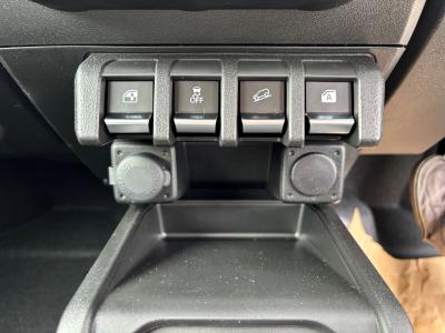 Wj[VG@VÎԁ@ϑ@t{i۶ݡR3N10ϲ݂āSTOPtRWLTC14.3km/LɌ㡍ŏ㋉ڰނŁ޷è߰(ڰްڰ)LEDͯײ&̫ށAC15Ёذ&߯āٰCļ˰ȂǂtĂ܂