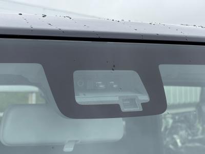 �W���j�[�V�G���@�V�����Îԁ@���ϑ��@�t���{�i�۶ݡR3�N10����ϲ��݂��ā������STOP���t���R���WLTC14.3km/L�Ɍ��㡍ŏ㋉��ڰ�ނŁ���޷���è��߰�(ڰ�ް��ڰ�)��LEDͯ��ײ�&̫�ށ����AC��15�����Ё����ذ&�߯�����ā��ٰ��C�����ļ��˰���Ȃǂ��t���Ă��܂��