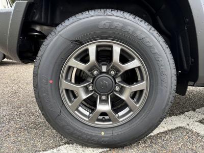 �W���j�[�V�G���@�V�����Îԁ@���ϑ��@�t���{�i�۶ݡR3�N10����ϲ��݂��ā������STOP���t���R���WLTC14.3km/L�Ɍ��㡍ŏ㋉��ڰ�ނŁ���޷���è��߰�(ڰ�ް��ڰ�)��LEDͯ��ײ�&̫�ށ����AC��15�����Ё����ذ&�߯�����ā��ٰ��C�����ļ��˰���Ȃǂ��t���Ă��܂��