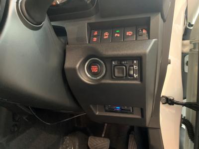 �W���j�[�m�}�h�@�V�����Îԁ@R7�N4���ɏo��5�ޱ���ق����ޡ�����STOP�t1.5L�ݼ�݂ŔR��WLTC13.6km/L������́���޷���è��߰�(ڰ�ް��ڰ�)��LEDͯ��ײ�&̫�ށ����AC��15�����Ё����ذ&�߯�����ā�ڰ�ް�ٰ��C�����ļ��˰���ق���߼�݂́�8�������پ��TV��ETC���۱ϯā�OP�װ���߰��ܲĕt��!