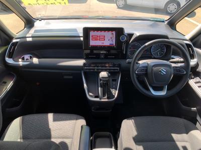 �����f�B�@�V�����Îԁ@R4�N8���ɏo��ɱ�̽�޷�šʲ��د�����قŔR���WLTC23.2km/L������́�ڰ�ް��ڰ�&ڰ�ް�ٰ��C��LEDͯ��ײā�16�����Ё����ذ&�߯�����ā�������ܰ�ײ���ޱ�Ȃǂ̂ق���߼�݂́�8�������پ��TV&�ޯ���ׁ��د���޳�������ETC���t���Ă��܂��