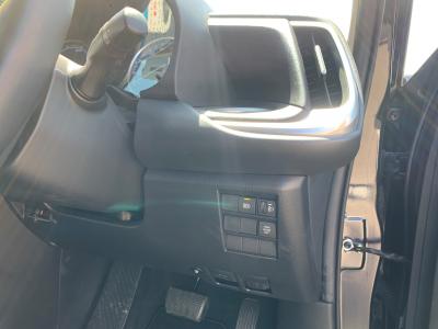 �����f�B�@�V�����Îԁ@R4�N8���ɏo��ɱ�̽�޷�šʲ��د�����قŔR���WLTC23.2km/L������́�ڰ�ް��ڰ�&ڰ�ް�ٰ��C��LEDͯ��ײā�16�����Ё����ذ&�߯�����ā�������ܰ�ײ���ޱ�Ȃǂ̂ق���߼�݂́�8�������پ��TV&�ޯ���ׁ��د���޳�������ETC���t���Ă��܂��