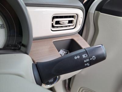 �A���g���p���@�V�����Îԁ@�㋉��ڰ��X��4WD�CVT�Ʊ����STOP�ɴ�����ނŔR���WLTC24.6km/L������́�ڰ�ް��ڰ���߰ā�LEDͯ��ײā����ļ��˰�����ɲ��t���AC��14�����Ё����ذ&�߯�����ā���ݶ��t�d���i�[�ޱ�װ��ESP������h�~�Ȃǂ��t���Ă��܂��
