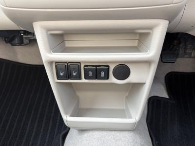 �A���g���p���@�V�����Îԁ@�ʐ����Ȃ�4WD�CVT�Ʊ����STOP�ɴ�����ނŔR���WLTC24.6km/L������́�ڰ�ް��ڰ���߰ā��ޯ��Ű��F���˰�������ذ&�߯�����������Ĵ��݁�˰���t�d���i�[�Ӻ��ޱ�װ��LEDͯ��ײā���ײ�޼���׽��ESP������h�~��CD���߂Ȃǂ��t���Ă��܂�!