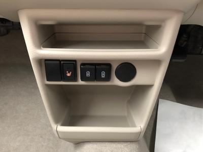 Agp@VÎԁ@3݂͔^̴رɊۂ݂܂邵̫ѡCVT&STOPƴނŔR35.6km/L!́ڰްڰ߰āޯŰ˰ذ&߯Ĵ݁˰tdi[Ӻޱװײ޼׽ESPh~ȂǂtĂ܂!