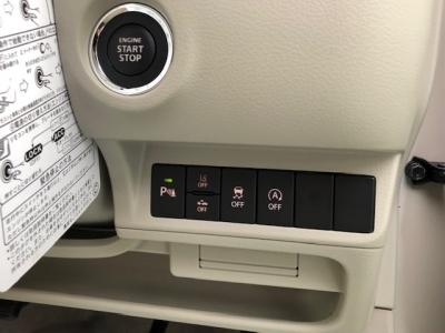 Agp@VÎԁ@3݂͔^̴رɊۂ݂܂邵̫ѡCVT&STOPƴނŔR35.6km/L!́ڰްڰ߰āޯŰ˰ذ&߯Ĵ݁˰tdi[Ӻޱװײ޼׽ESPh~ȂǂtĂ܂!