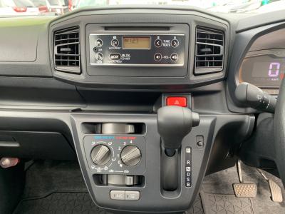 �v���I�v���X�@�V�����Îԁ@2��ڲ���̽��ٔš������80kg�̌y�ʉ��CVT���ς�4WD�̔R���JC08Ӱ��32.2�q/L�I�������e�́����������޼���Ұ������ڽ��VSC������h�~����ܲ�߰��CD���߂Ȃǡ