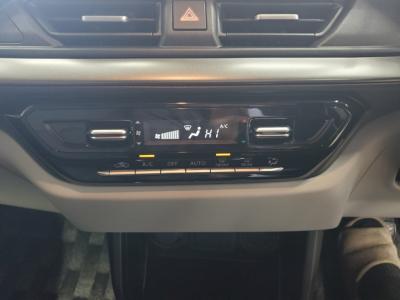 �X�C�t�g�@�V�����Îԁ@R5�N12������������ݼޡRJC����޻޲԰2025��ܡϲ���ʲ��د��&CVT�ŔR��WLTC24.5km/L��������e�́��ޭ�پݻ��ڰ���߰ćU(ڰ�ް��ڰ��ڰ�ް�ٰ��C)��LEDͯ��ײā����AC��F���˰����16�����Ё���ݶ��t�d�i�ޱ�װ�����ذ&�߯��������Ȃǂ��t���Ă��܂�!