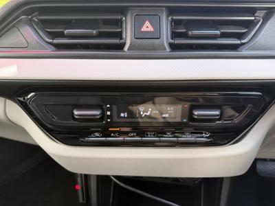 �X�C�t�g�@�V�����Îԁ@R5�N12������������ݼޡRJC����޻޲԰2025��ܡCVT�ŔR���WLTC23.4km/L��������e�́��ޭ�پݻ��ڰ���߰ćU(ڰ�ް��ڰ��ڰ�ް�ٰ��C)��LEDͯ��ײā����AC��F���˰����16�����Ё���ݶ��t�d�i�ޱ�װ�����ذ&�߯��������ق���߼�݂́���ذ���&�ޯ���ׁ�ETC���t���Ă��܂�!