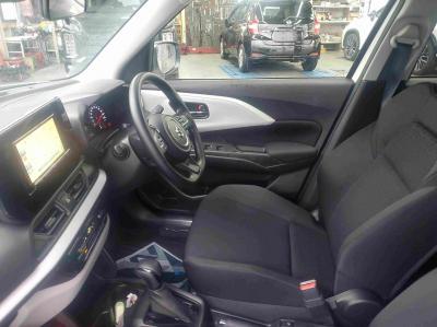 �X�C�t�g�@�V�����Îԁ@R5�N12������������ݼޡRJC����޻޲԰2025��ܡCVT�ŔR���WLTC23.4km/L��������e�́��ޭ�پݻ��ڰ���߰ćU(ڰ�ް��ڰ��ڰ�ް�ٰ��C)��LEDͯ��ײā����AC��F���˰������ݶ��t�d�i�ޱ�װ�����ذ&�߯��������ق���߼�݂́���ذ���&�ޯ���ׁ�ETC���t���Ă��܂�!