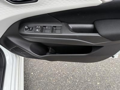 �X�C�t�g�@�V�����Îԁ@R5�N12������������ݼޡRJC����޻޲԰2025��ܡϲ���ʲ��د��&CVT�ŔR��WLTC24.5km/L��������e�́��ޭ�پݻ��ڰ���߰ćU(ڰ�ް��ڰ��ڰ�ް�ٰ��C)��LEDͯ��ײā����AC��F���˰����16�����Ё���ݶ��t�d�i�ޱ�װ�����ذ&�߯��������ق���߼�݂́�8�������پ��TV&�ޯ���ׁ�ETC���t���Ă��܂�!