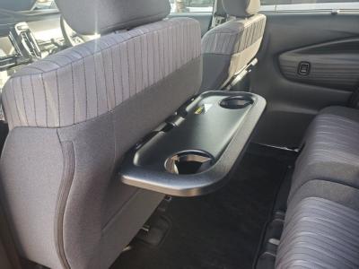 �\���I�@�V�����Îԁ@R2�N12����������ݼޡϲ���ʲ��د�ނ��̗p��4WD�ł��R���WLTC18.4km/L�B�������e�́���޷���è��߰�(ڰ�ް��ڰ��ڰ�ް�ٰ��)����ܰ�ײ���ޱ��F���˰������Ĵ��݁�15�����Ё����ذ&�߯�����Ăق���߼�݂́���ذ����پ��TV���ޯ���ׁ�ETC���t���Ă��܂��