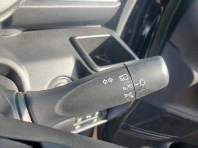 �\���I�@�V�����Îԁ@R2�N12����������ݼޡϲ���ʲ��د�ނ��̗p��4WD�ł��R���WLTC18.4km/L�B�������e�́���޷���è��߰�(ڰ�ް��ڰ��ڰ�ް�ٰ��)����ܰ�ײ���ޱ��F���˰������Ĵ��݁�15�����Ё����ذ&�߯�����Ăق���߼�݂́���ذ����پ��TV���ޯ���ׁ�ETC���t���Ă��܂��