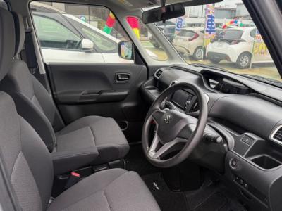 �\���I�@�V�����Îԁ@�l�C�̽ײ���ޱ���߸ġ1.2L�ޭ�ټު�Ĵݼ�݂�CVT�ŔR���24.8km/L��������e�́���ܰ�ײ���ޱ�����ذ&�߯������������˰�����d���i�[�Ӻ��ޱ�װ��ESP������h�~�ق���߼�݂́���ذ���1���TV���ԍ������Ȃǂ��t���Ă��܂�!