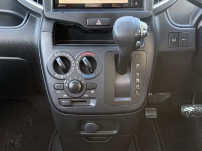 �\���I�@�V�����Îԁ@�l�C�̽ײ���ޱ���߸ġ1.2L�ޭ�ټު�Ĵݼ�݂�CVT�ŔR���24.8km/L��������e�́���ܰ�ײ���ޱ�����ذ&�߯������������˰�����d���i�[�Ӻ��ޱ�װ��ESP������h�~�ق���߼�݂́���ذ���1���TV���ԍ������Ȃǂ��t���Ă��܂�!