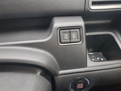 �\���I�@�V�����Îԁ@1.2L�ޭ�ټު�Ĵݼ�݂�CVT�ŔR���24.8km/L�R1�N7���ɏo�����ʎd�l�ԡ�������e�́��ޭ�ٶ����ڰ���߰ā�ڰ�ް�ٰ��C�����޴��ޯ�ށ�������ܰ�ײ���ޱ�����ذ&�߯������������˰�����d���i�[�ޱ�װ��ESP������h�~�ق���߼�݂́���ذ����پ��TV&�ޯ���ׁ�ETC���t���Ă��܂�!