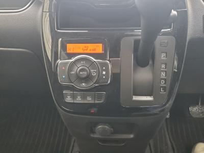 �\���I�@�V�����Îԁ@1.2L�ޭ�ټު�Ĵݼ�݂�CVT�ŔR���24.8km/L�R1�N7���ɏo�����ʎd�l�ԡ�������e�́��ޭ�ٶ����ڰ���߰ā�ڰ�ް�ٰ��C�����޴��ޯ�ށ�������ܰ�ײ���ޱ�����ذ&�߯������������˰�����d���i�[�ޱ�װ��ESP������h�~�ق���߼�݂́���ذ����پ��TV&�ޯ���ׁ�ETC���t���Ă��܂�!