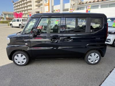 �X�y�[�V�A�@�V�����Îԁ@R5�N11������������ݼޡӰ�����s�\��ϲ���ʲ��د�ނŔR���WLTC22.4km/L��㋉��ڰ��X�ɂ͌y���́�������հ��ׯ��(�����)�⁚�ޭ�پݻ��ڰ���߰ćU���ޯ��Ű����ގ�������ڰ���������ܰ�ײ���ޱ������ڰ����F���˰����۰ٻݼ���ށ�LEDͯ��ײā����ذ&�߯�����������Ĵ��݂Ȃǂ��t���Ă��܂��